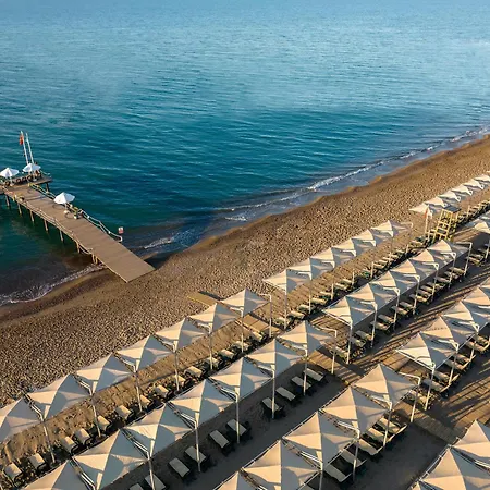 منتجع شيروود دريمز 5*