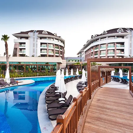 شيروود دريمز منتجع 5*